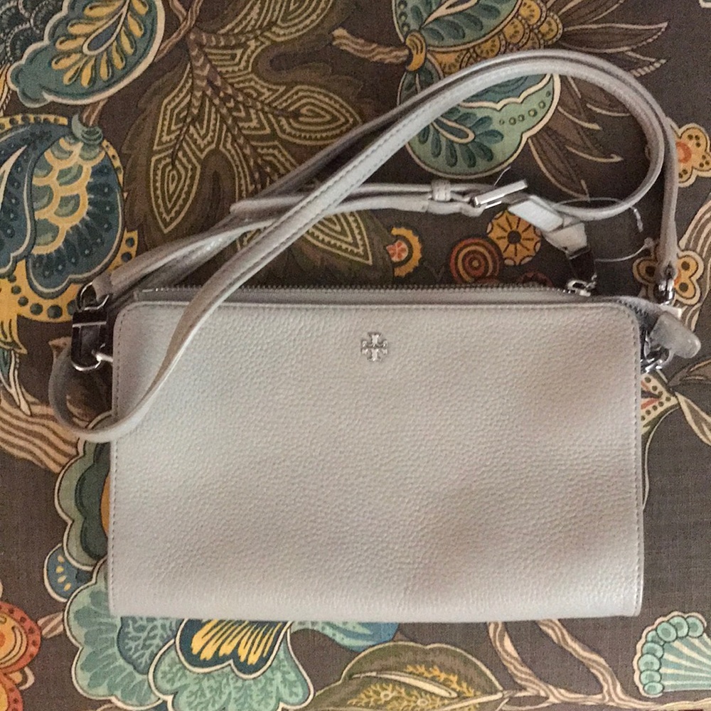 NWOT Tory Burch Crossbody Convertible Clutch - Picture 1 of 8